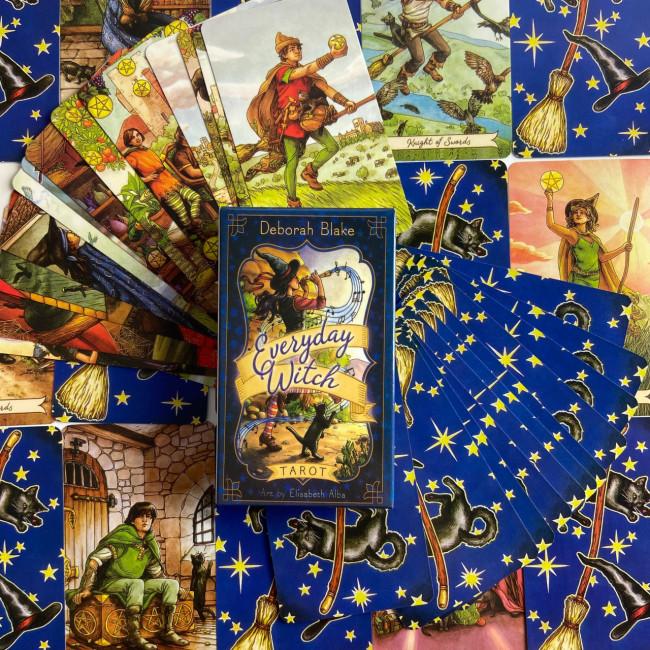 Карты Таро - Повседневное Таро Ведьм, уменьшенная (Everyday Witch Tarot) Карты Таро - Повседневное Таро Ведьм, уменьшенная (Everyday Witch Tarot)