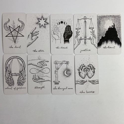 Карты Таро - Блуждающей Луны, уменьшенная (The Wandering Moon Tarot) Карты Таро - Блуждающей Луны, уменьшенная (The Wandering Moon Tarot)