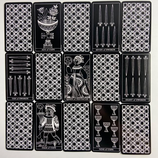 Карты Таро - Перевернутое Таро, уменьшенная (Inversion Tarot) Карты Таро - Перевернутое Таро, уменьшенная (Inversion Tarot)