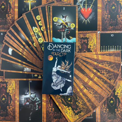 Карты Таро - Танцы в темноте, уменьшенная (Dancing in the Dark Tarot) Карты Таро - Танцы в темноте, уменьшенная (Dancing in the Dark Tarot)