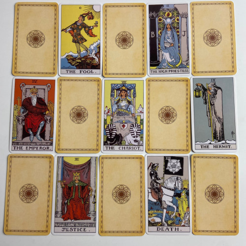 Карты Таро - Райдера Уэйта, уменьшенная (The Original Tarot Deck of 78 Cards) Карты Таро - Райдера Уэйта, уменьшенная (The Original Tarot Deck of 78 Cards)
