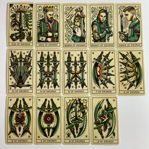 Карти Таро - Тату "Чорнила та Інтуїція", зменшена (Tattoo tarot: ink & intuition)