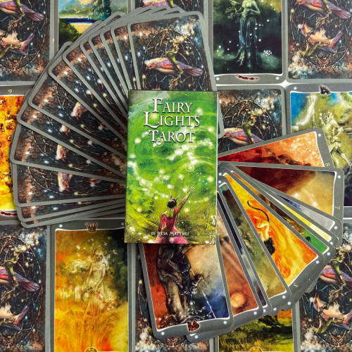 Карты Таро - Сверкающих Фей, уменьшенная (Fairy Lights Tarot) Карты Таро - Сверкающих Фей, уменьшенная (Fairy Lights Tarot)