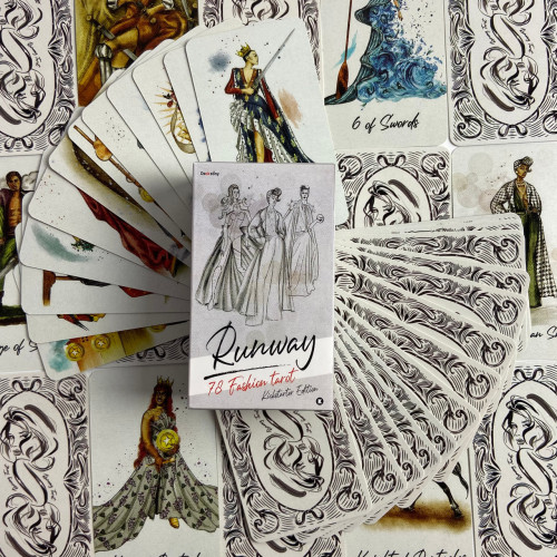 Карты Таро - Модного Приговора, уменьшенная (Runway Fashion Tarot) Карты Таро - Модного Приговора, уменьшенная (Runway Fashion Tarot)