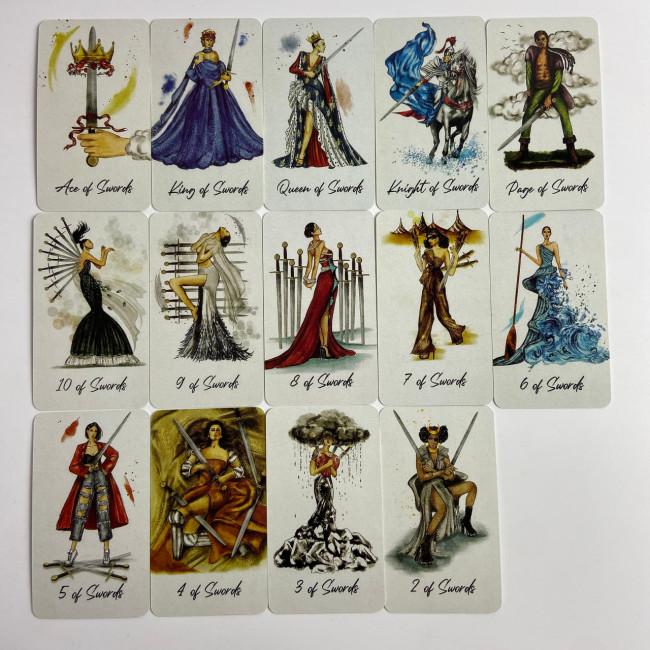 Карти Таро - Модного Вироку, зменшена (Runway Fashion Tarot) Карти Таро - Модного Вироку, зменшена (Runway Fashion Tarot)