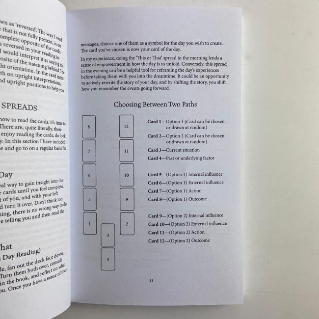 Подарунковий набір таро - Хранителів Снів, книга + карти (The Dreamkeepers Tarot)