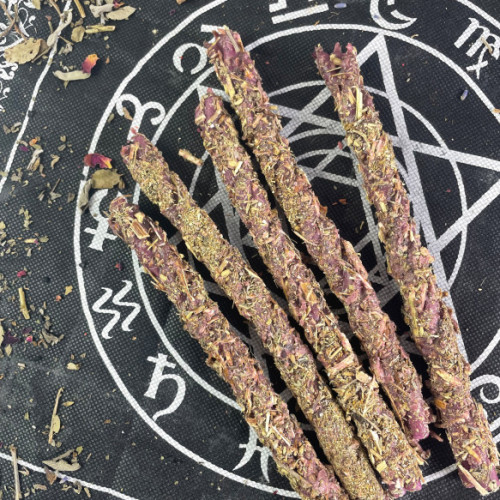 Свеча-скрутка для психологической защиты и при ночных кошмарах (19 см)
