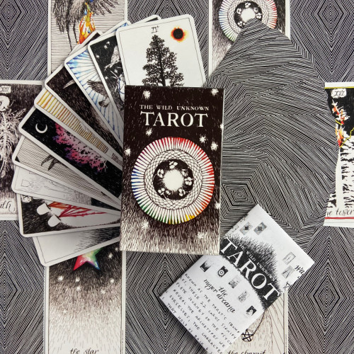 Карты Таро - Дикое неизвестное, The Wild Unknown Tarot